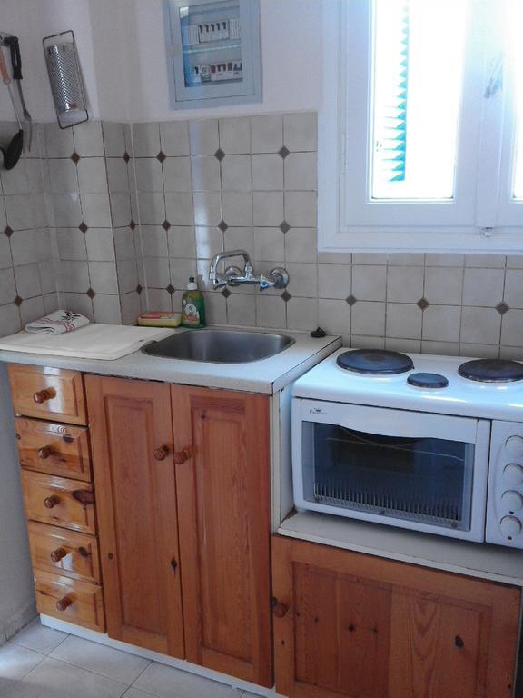 Aprilis Apartments Kionion Экстерьер фото